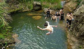 アサンリバーとトニーフォールズ Asan River & Tony Falls